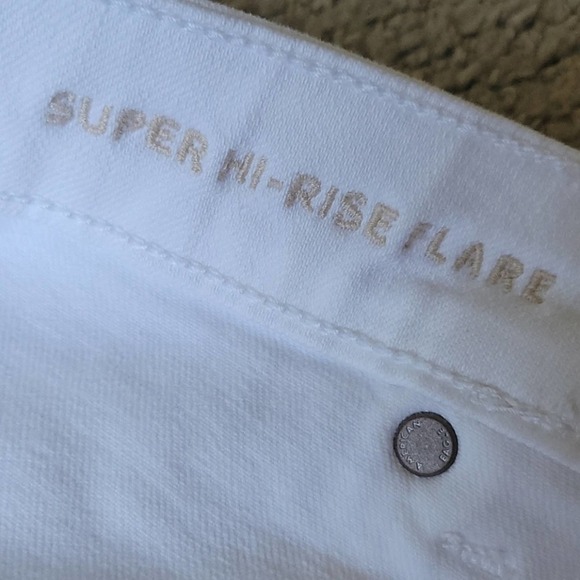 NEW! AMERICAN EAGLE Super High Rise Flare Jean 18S. - Picture 7 of 7